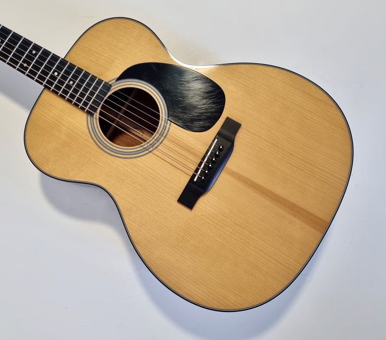 Martin 000-28 SM Style Adirondack Custom Shop Natural 2017