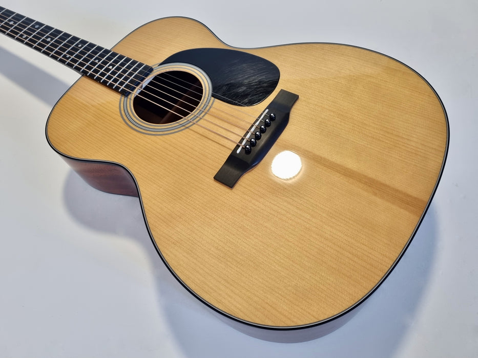 Martin 000-28 SM Style Adirondack Custom Shop Natural 2017