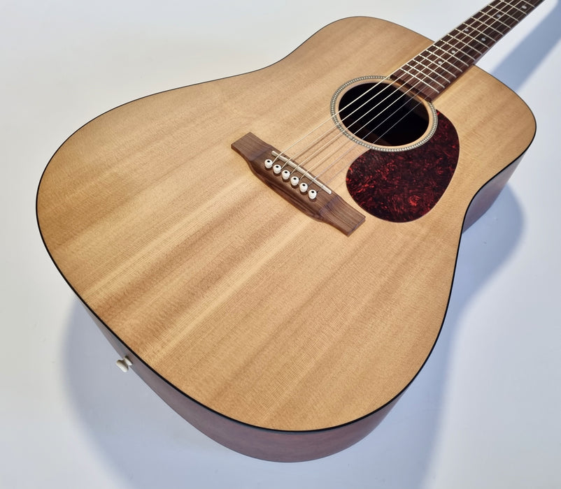 Martin DM Road Series Natural 2004