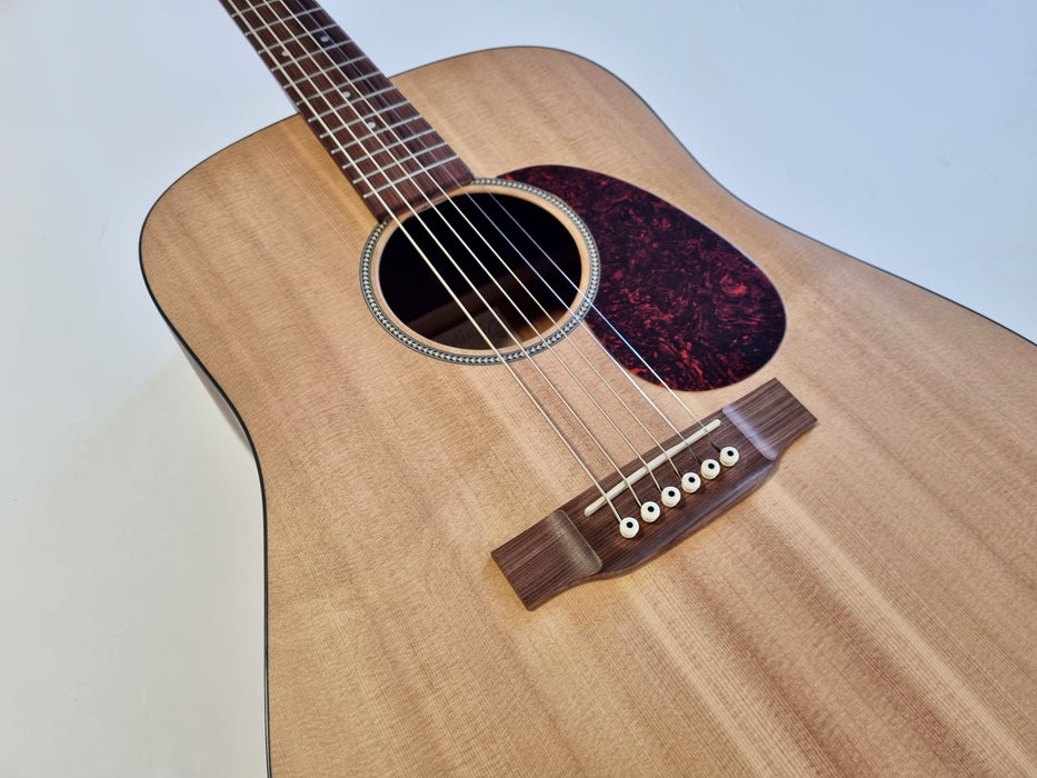 Martin DM Road Series Natural 2004