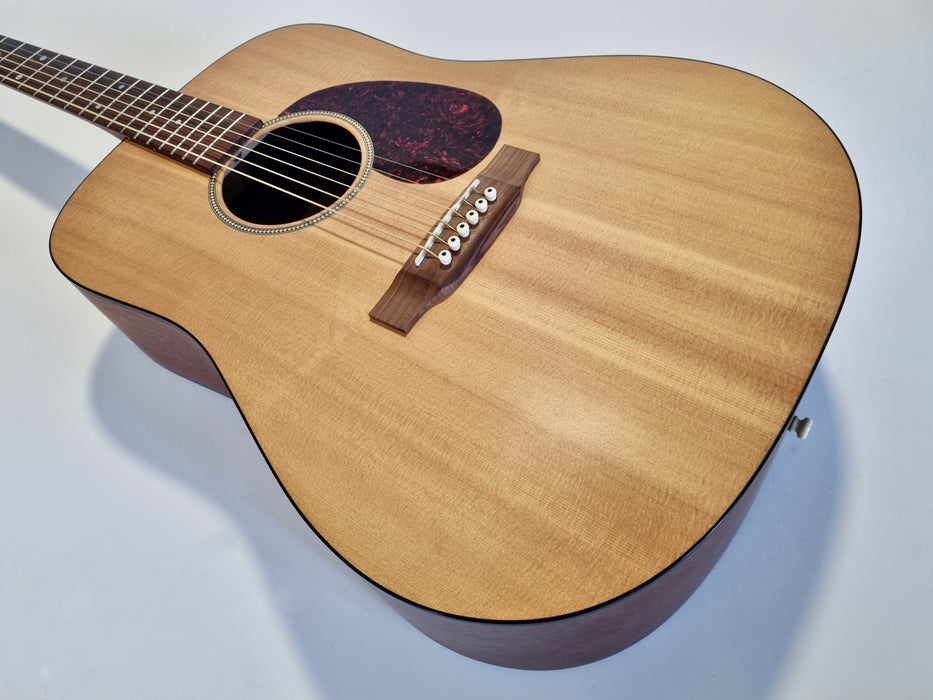 Martin DM Road Series Natural 2004