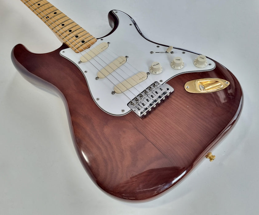 Fender Stratocaster 1977 Mocha