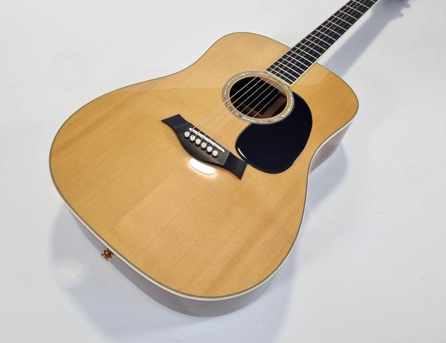 Taylor DN7 Natural 2012 Dreadnought