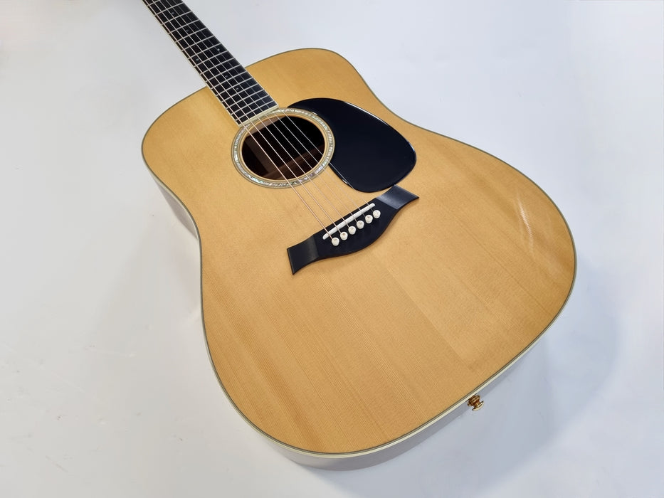 Taylor DN7 Natural 2012 Dreadnought