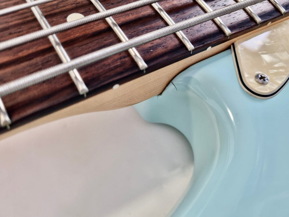 Fender Jazz Bass Mark Hoppus 2006 Daphne Blue