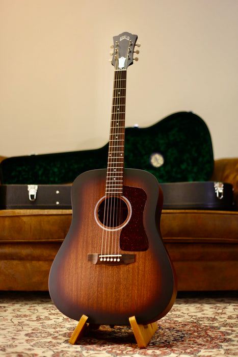 Guild Dreadnought Vintage Sunburst