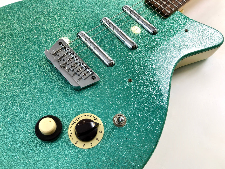 Danelectro U-3 Turquoise Sparkle 56