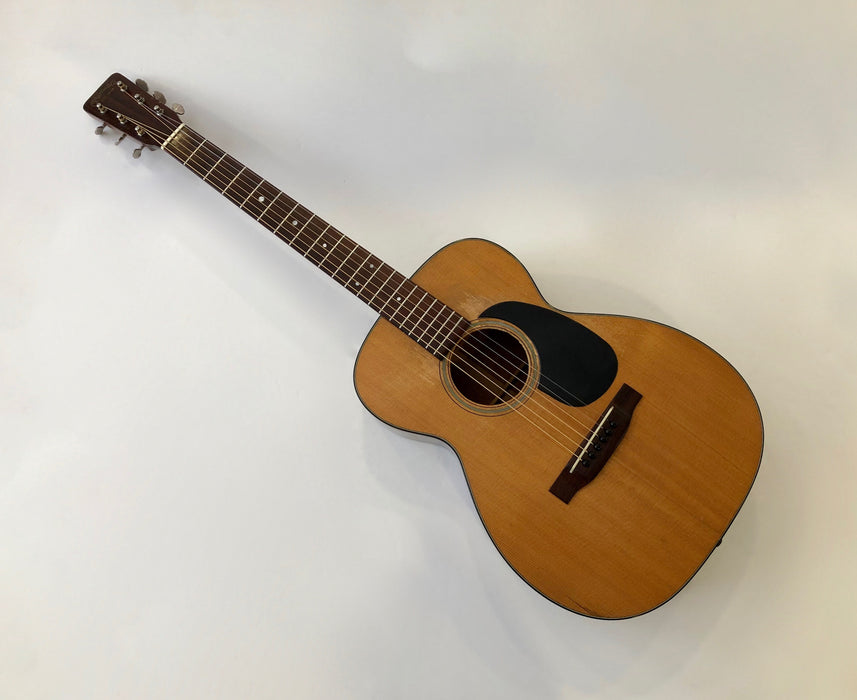 Martin O-18 Natural 1961