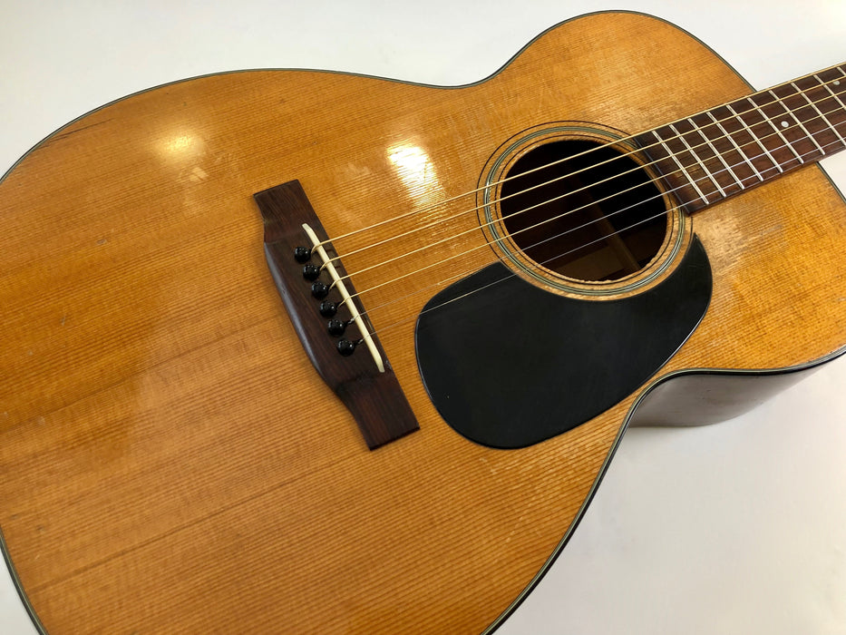 Martin O-18 Natural 1961