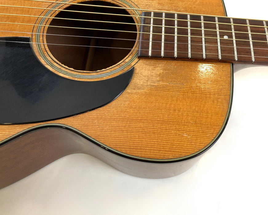 Martin O-18 Natural 1961