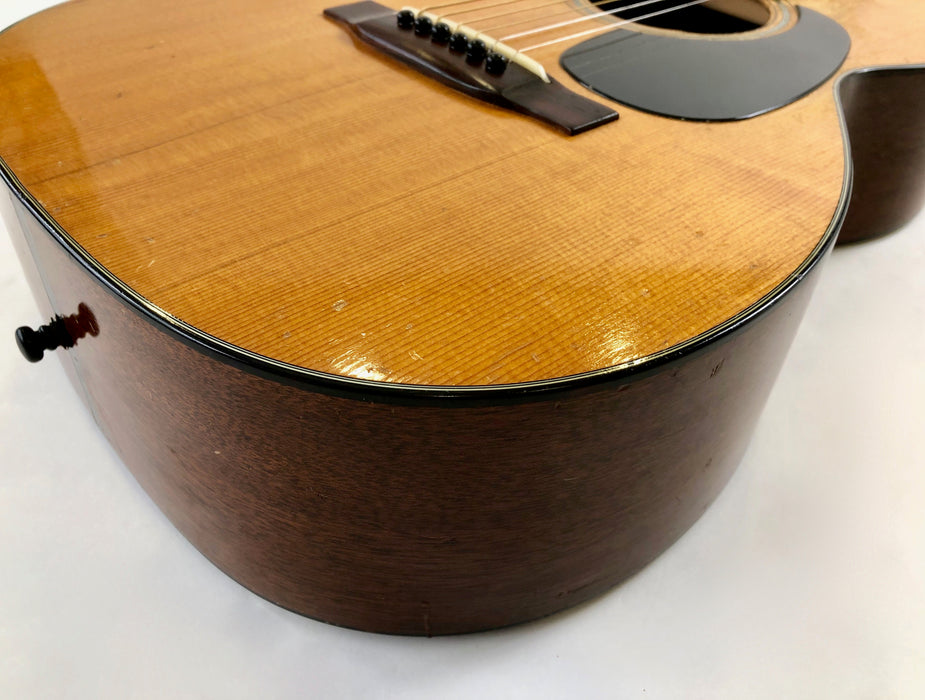 Martin O-18 Natural 1961