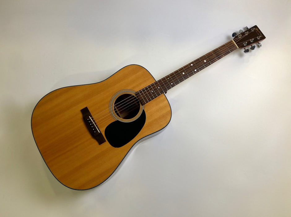 Martin D-18 Natural 2010