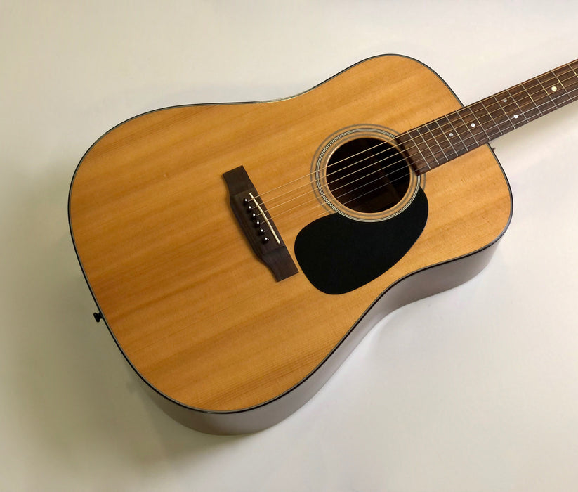 Martin D-18 Natural 2010