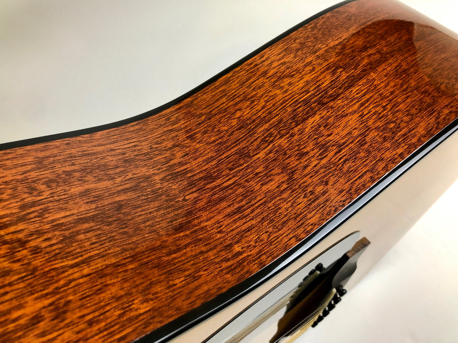 Martin D-18 Natural 2010