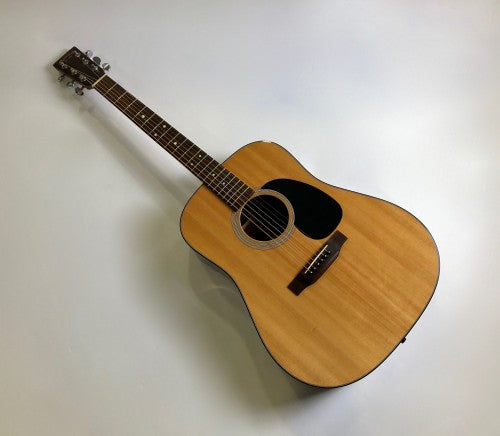 Martin D-18 Natural 2010