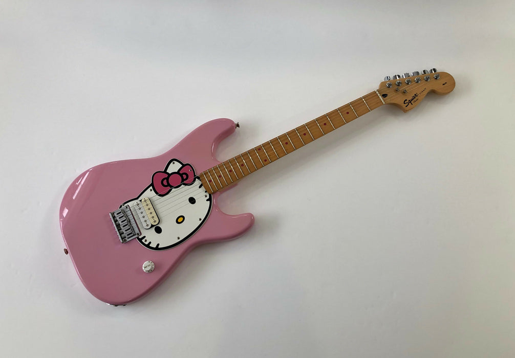 Squier Strat Hello Kitty Pink 2006