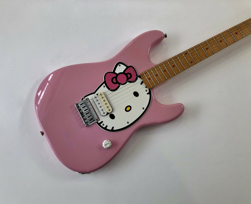 Squier Strat Hello Kitty Pink 2006