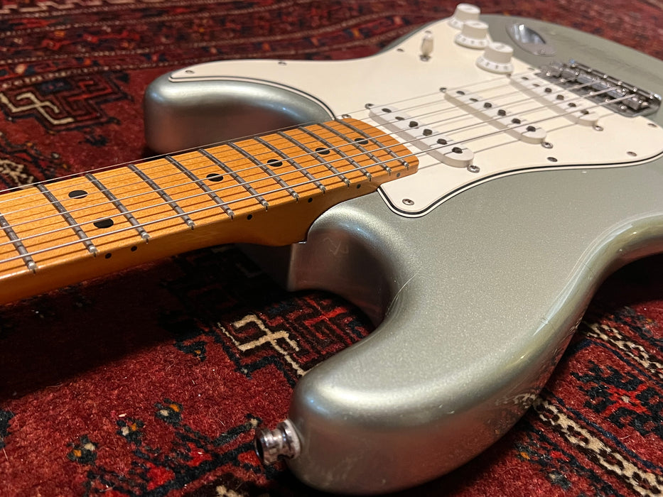 Fender Custom Shop '66 Reissue Stratocaster Closet Classic LTD 2005 Firemist Silver Metallic