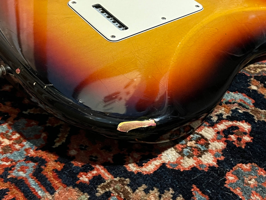 Fender Custom Shop '61 Stratocaster Relic 2004 Sunburst