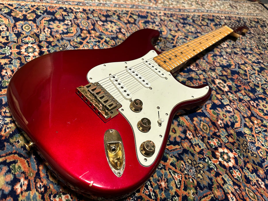 Fender The Strat with Maple Fretboard 1981 - Candy Apple Red