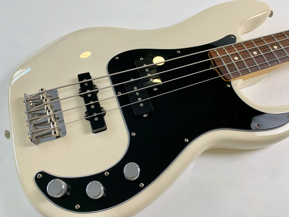 Fender Precision Bass American Performer