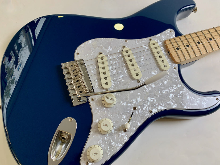 Fender Stratocaster Hybrid 2019 Indigo