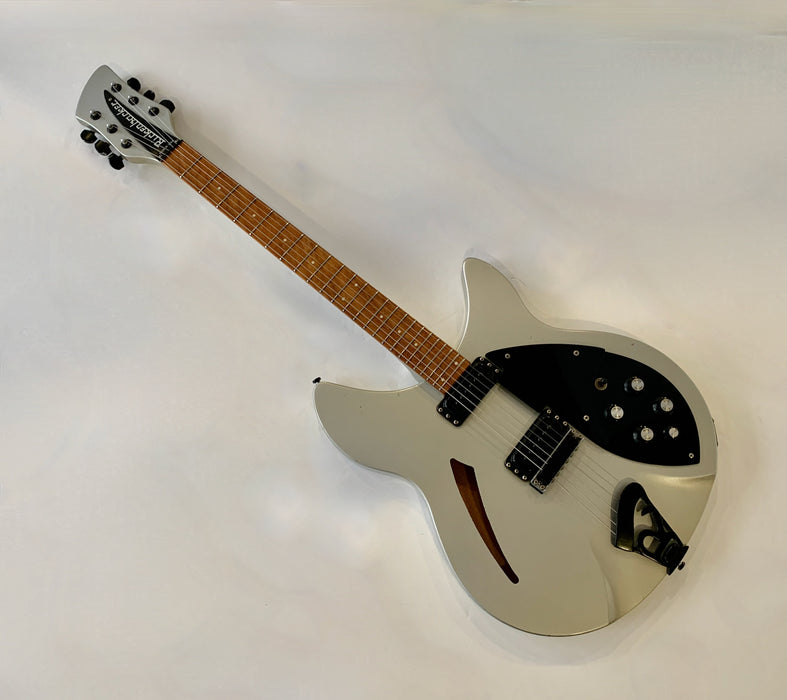 Rickenbacker 330 Silver 1985