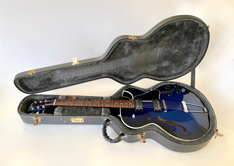 Gibson ES-135 Blueburst 2002