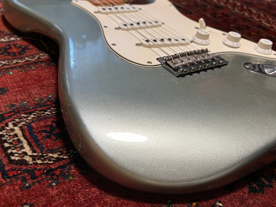 Fender Custom Shop '66 Reissue Stratocaster Closet Classic LTD 2005 Firemist Silver Metallic