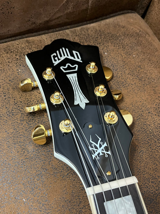 Guild Double-cut Vintage White 2023