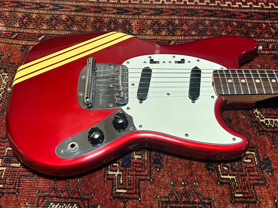 Fender Mustang Guitar with Rosewood Fretboard 1974 - Competition Red