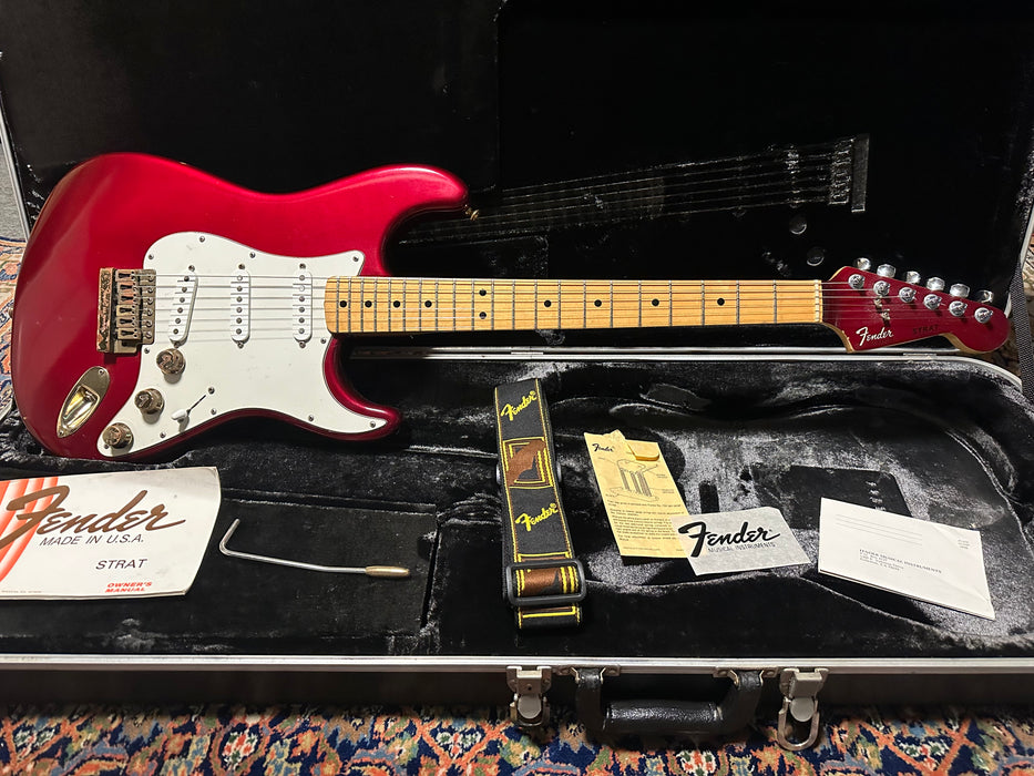 Fender The Strat with Maple Fretboard 1981 - Candy Apple Red