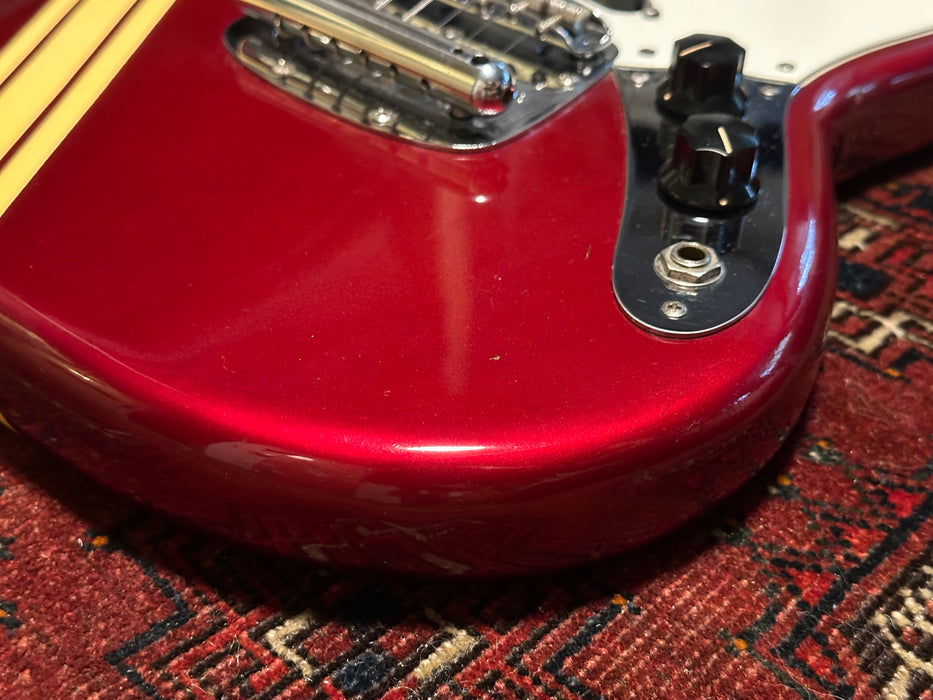 Fender Mustang Guitar with Rosewood Fretboard 1974 - Competition Red