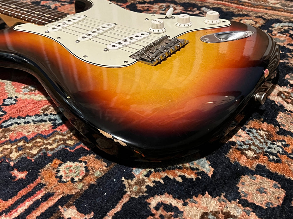 Fender Custom Shop '61 Stratocaster Relic 2004 Sunburst